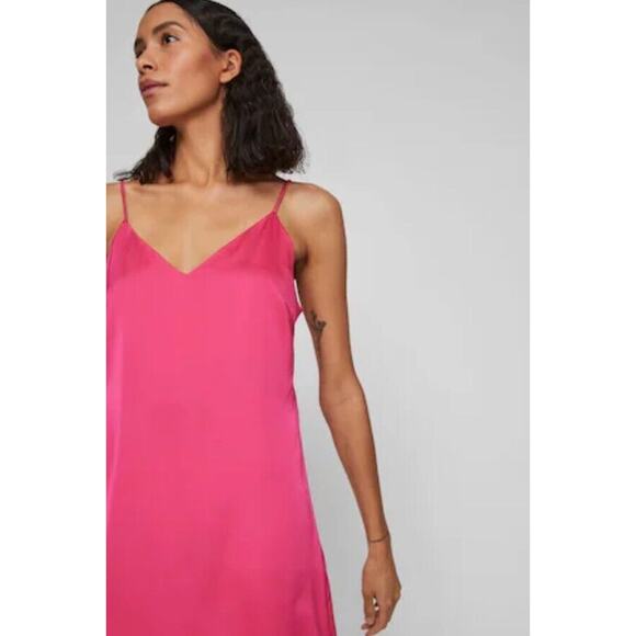 Aritzia Wilfred Hot Pink Slip Dress Straps Lightweight Satin Size 2XL - Picture 5 of 10